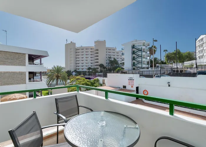 Yumbo Centro Apartment *